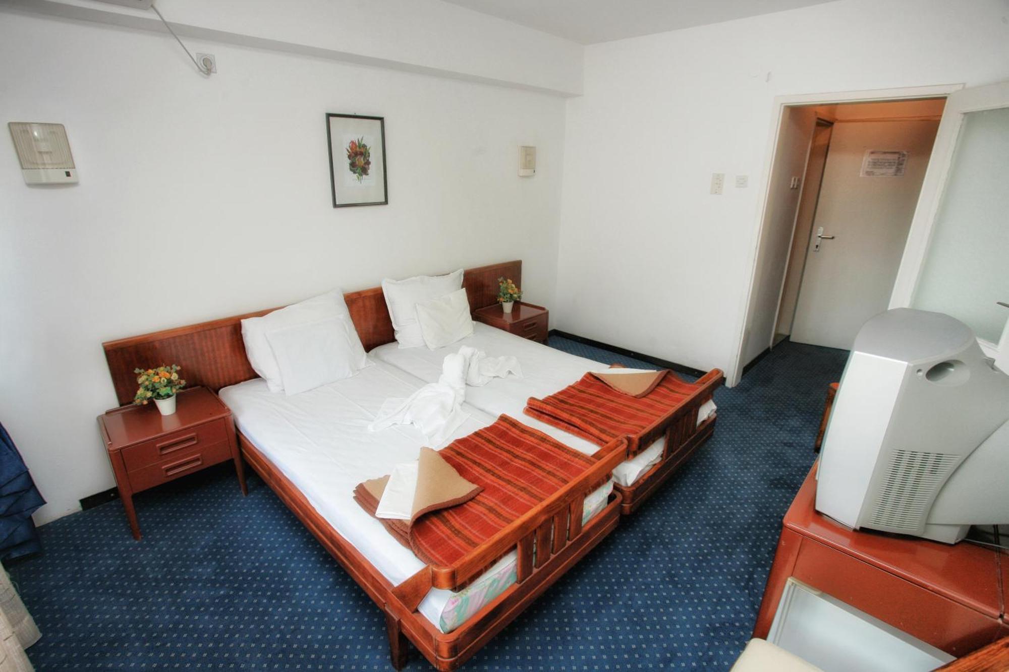 Corpus B - Hotel Albatros Ulcinj Chambre photo