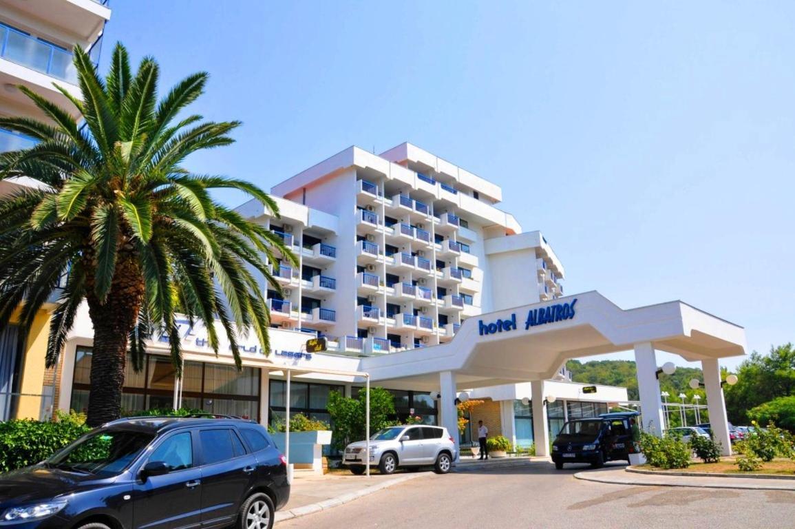 Corpus B - Hotel Albatros Ulcinj Extérieur photo